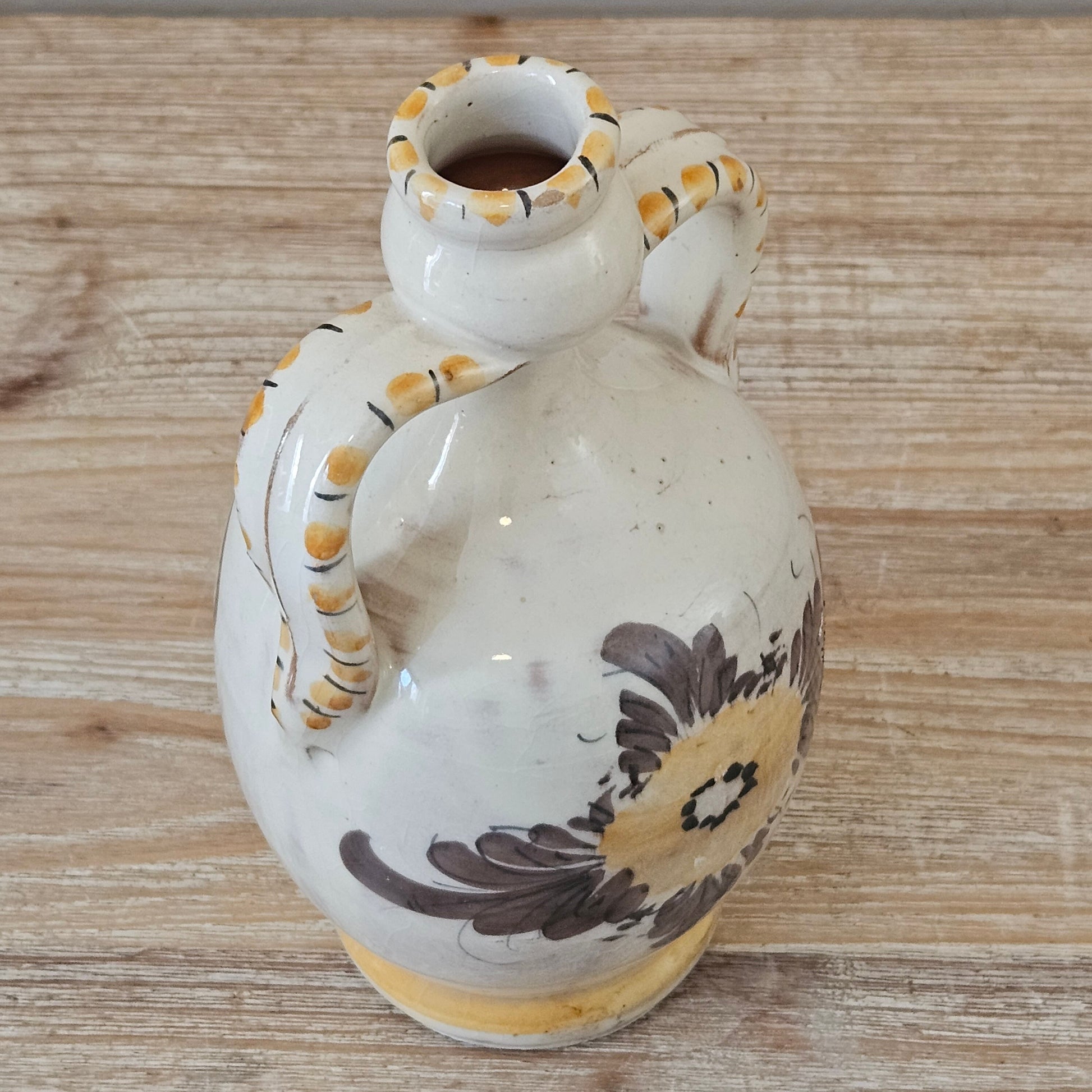 Anfora fiaschette tradizionali in ceramica pugliese doppio manico smaltata fatta e decorata a mano maiolica fiori Italia creta
