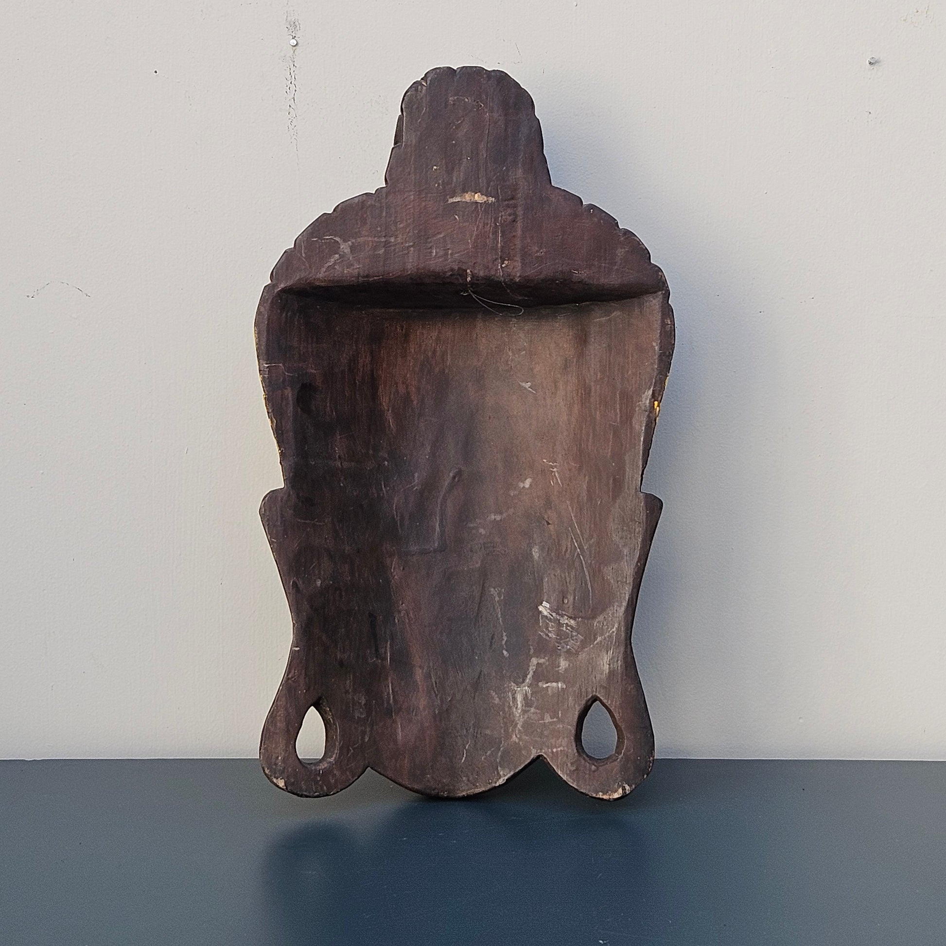 Maschera di Buddha grande 51 cm intagliata a mano decori in oro e legno - Indonesia Fine XX secolo